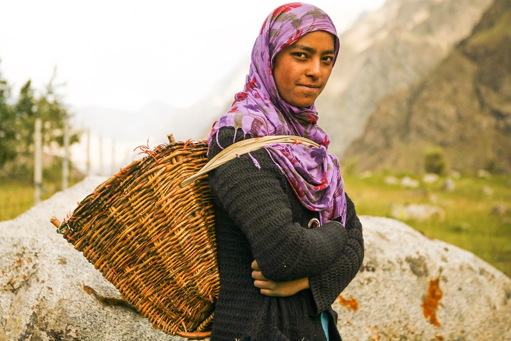 Multi purpose basket carried by women, Dras, India