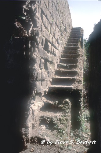 Gragnano (NA), 1995, La Valle dei Mulini: ruderi di antichi mulini ad acqua.