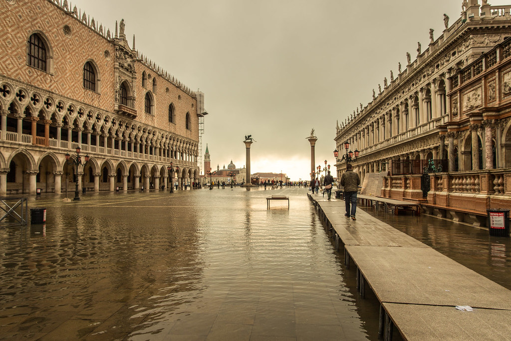 Acqua alta in Venice