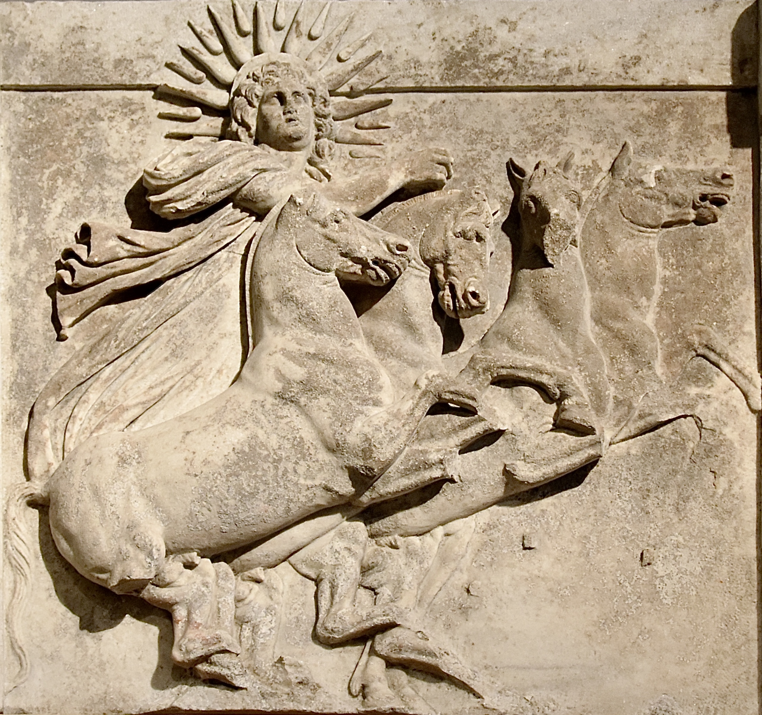 Architrave with sculpted metope showing sun god Helios in a quadriga; from temple of Athena at Troy, ca 300-280 BCE; Altes Museum, Berlin (25308440197) (cropped) 1