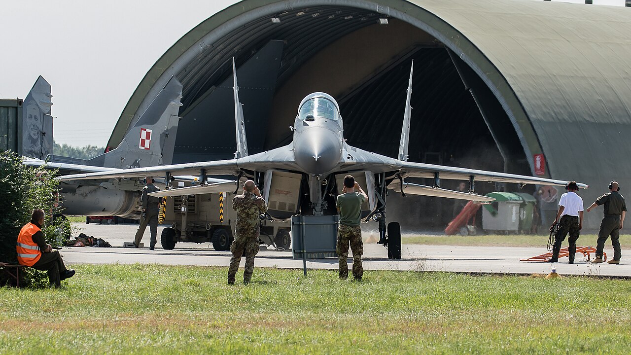 Poland - Air Force Mikoyan-Gurevich MiG-29A (9-12A) 114 (cn 2960535114-4502) Mjr Pil. Eugeniusz Horbaczewski 1917-1944 (22100982271).jpg