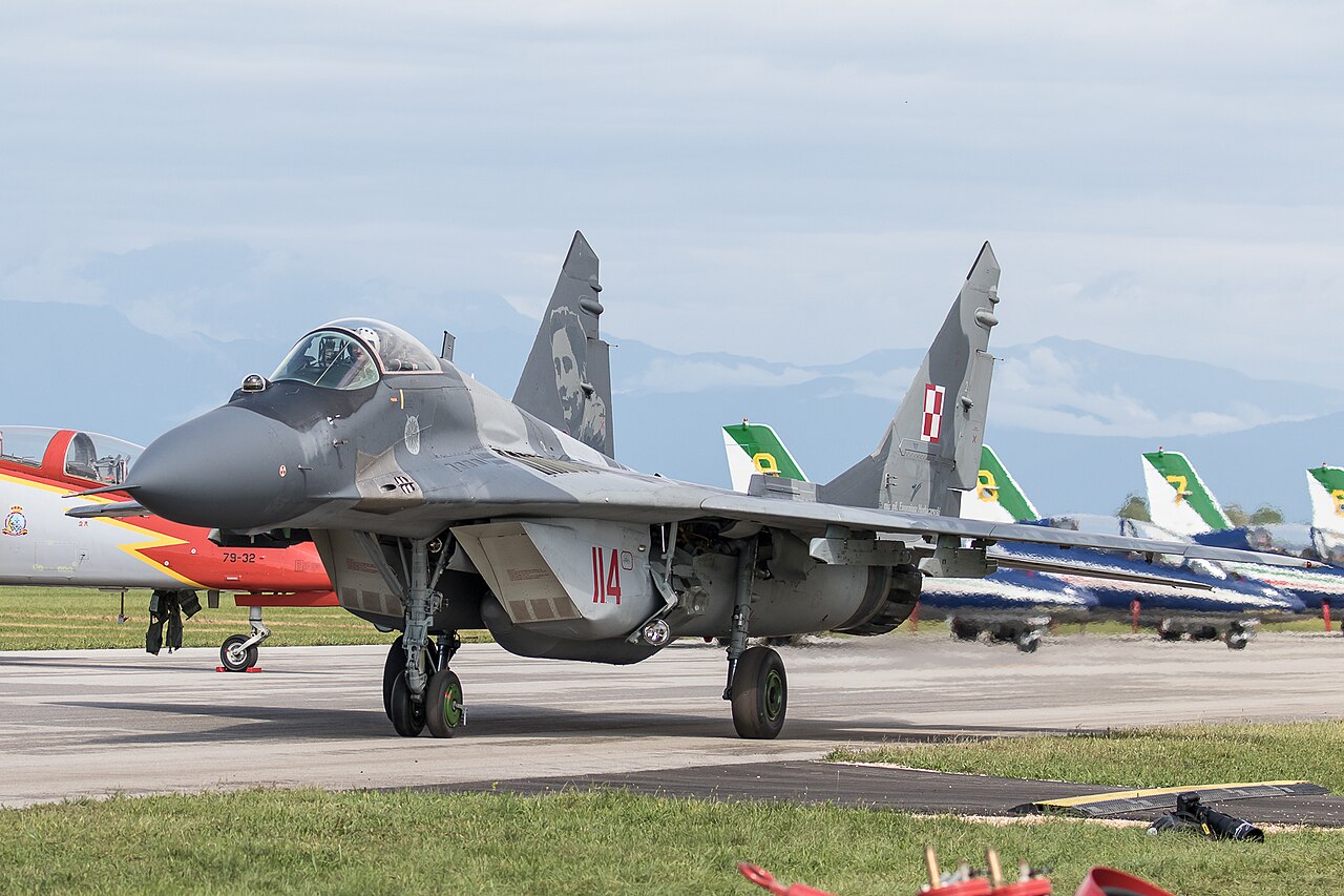 Poland - Air Force Mikoyan-Gurevich MiG-29A (9-12A) 114 (cn 2960535114-4502) Mjr Pil. Eugeniusz Horbaczewski 1917-1944 (22078831702).jpg