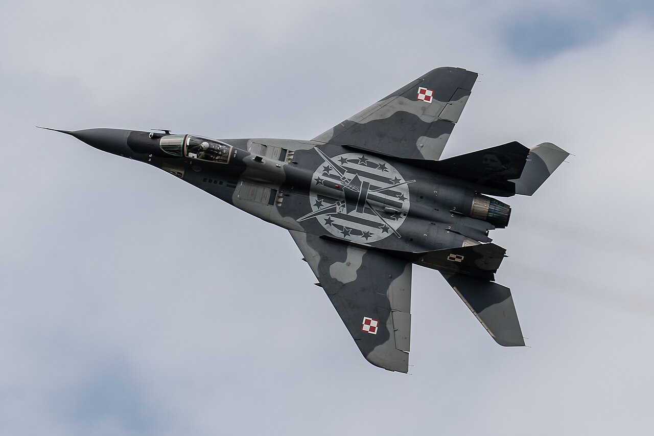 Poland - Air Force Mikoyan-Gurevich MiG-29A (9-12A) 114 (cn 2960535114-4502) Mjr Pil. Eugeniusz Horbaczewski 1917-1944 (21903418268).jpg