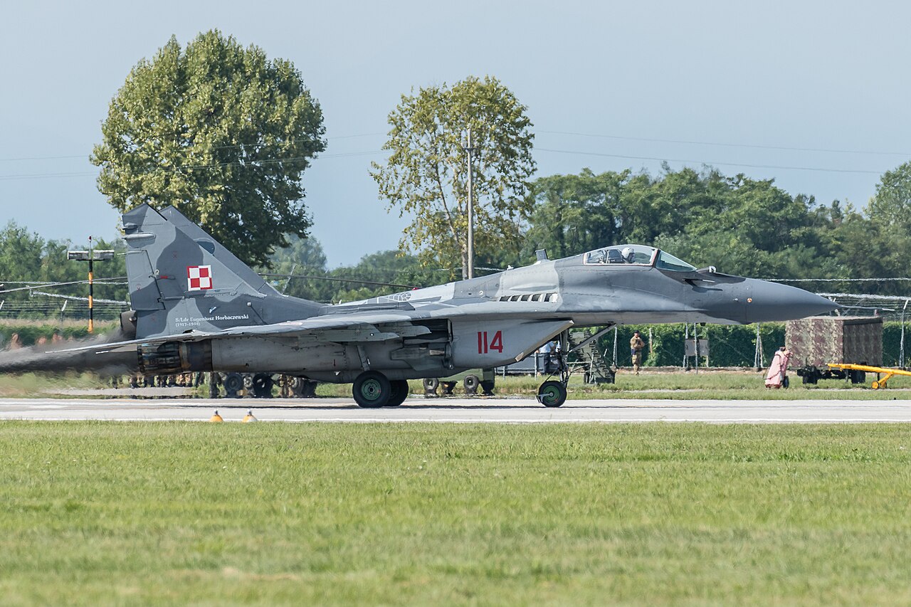 Poland - Air Force Mikoyan-Gurevich MiG-29A (9-12A) 114 (cn 2960535114-4502) Mjr Pil. Eugeniusz Horbaczewski 1917-1944 (21903100488).jpg