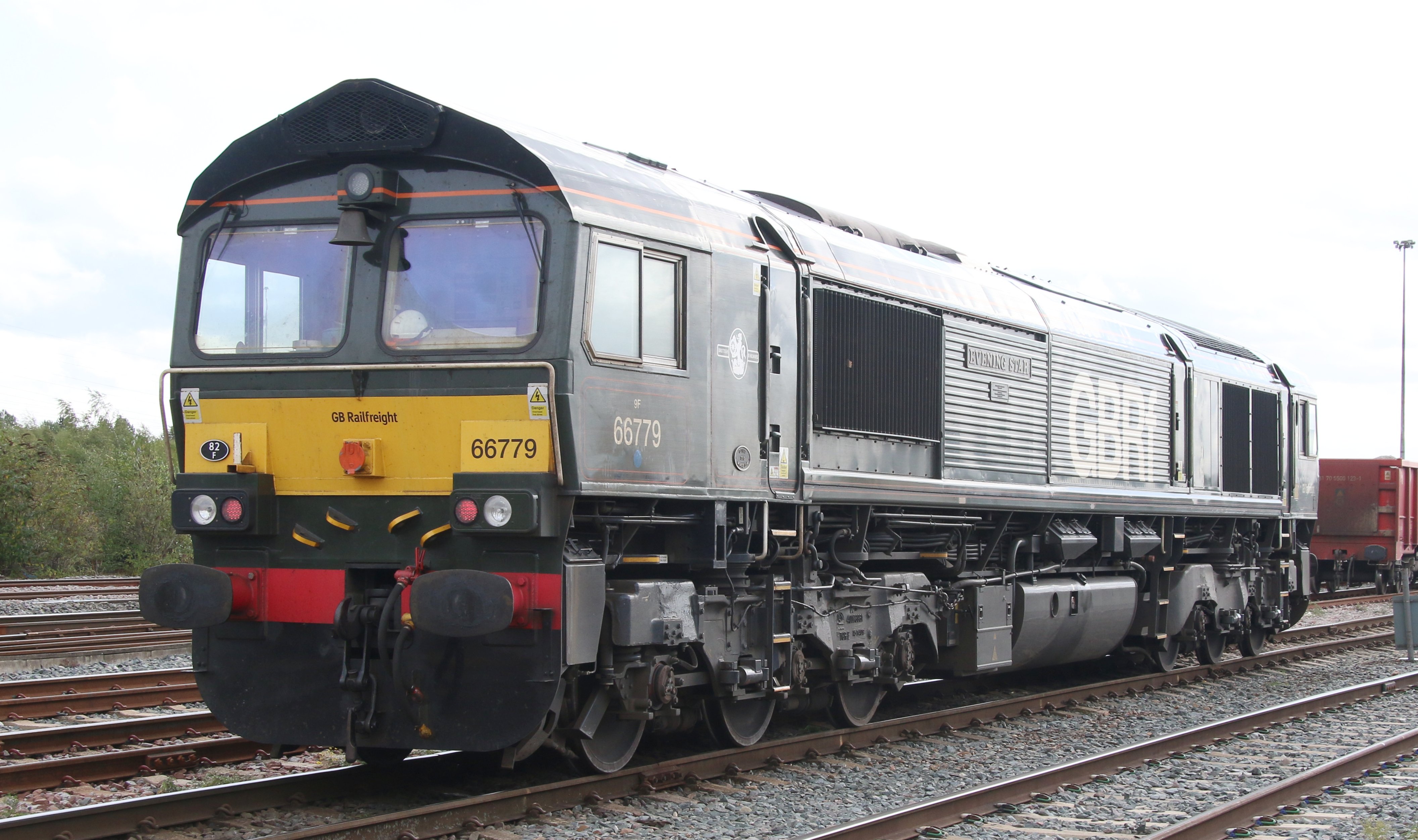 66779 Evening Start portrait Toton 071022