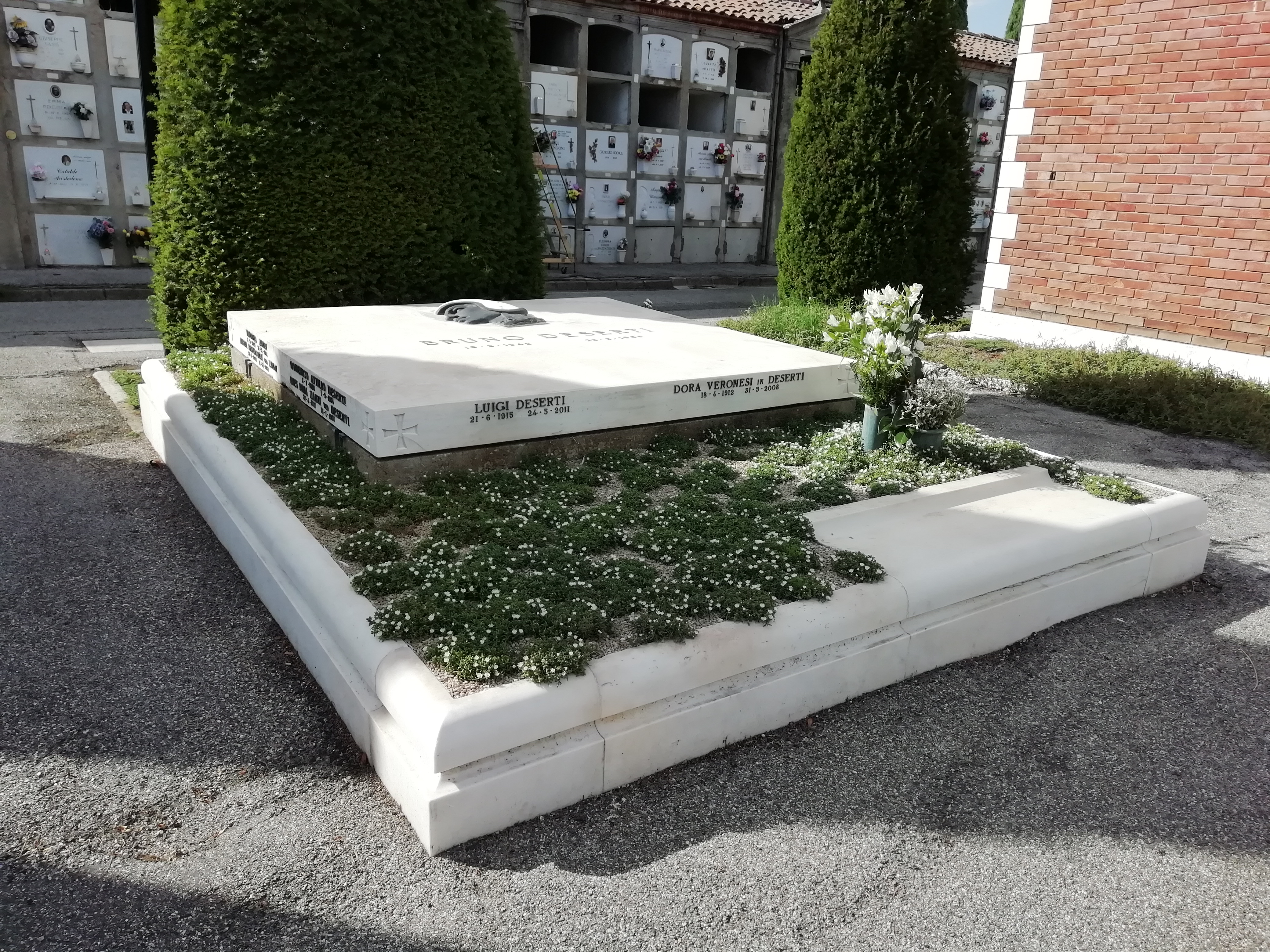 Tomba Deserti - Campo degli Ospedali - Certosa di Bologna 01
