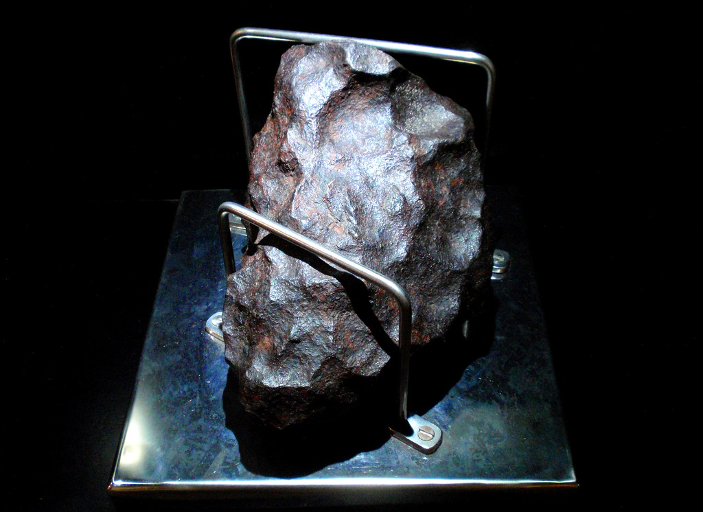 Marte-Tierra. Fragmento del meteorito Gibeón.Una anatomía comparada.Telde.Gran Canaria
